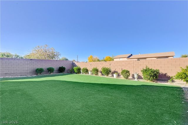 1408 Fantastic Court, North Las Vegas, NV 89081