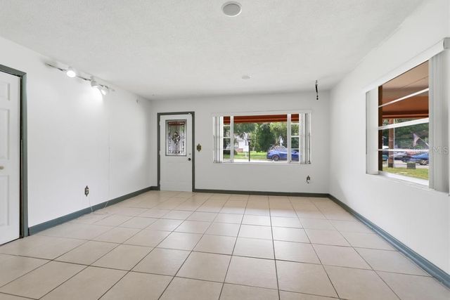 812 W FRANKLIN AVENUE, Deland, FL 32720