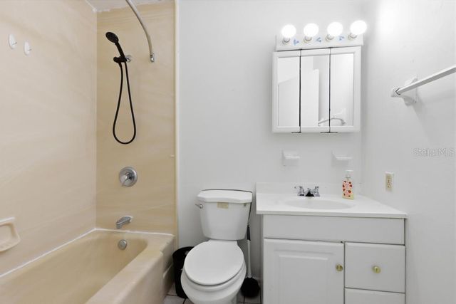 812 W FRANKLIN AVENUE, Deland, FL 32720