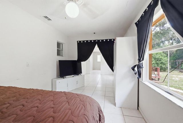 812 W FRANKLIN AVENUE, Deland, FL 32720