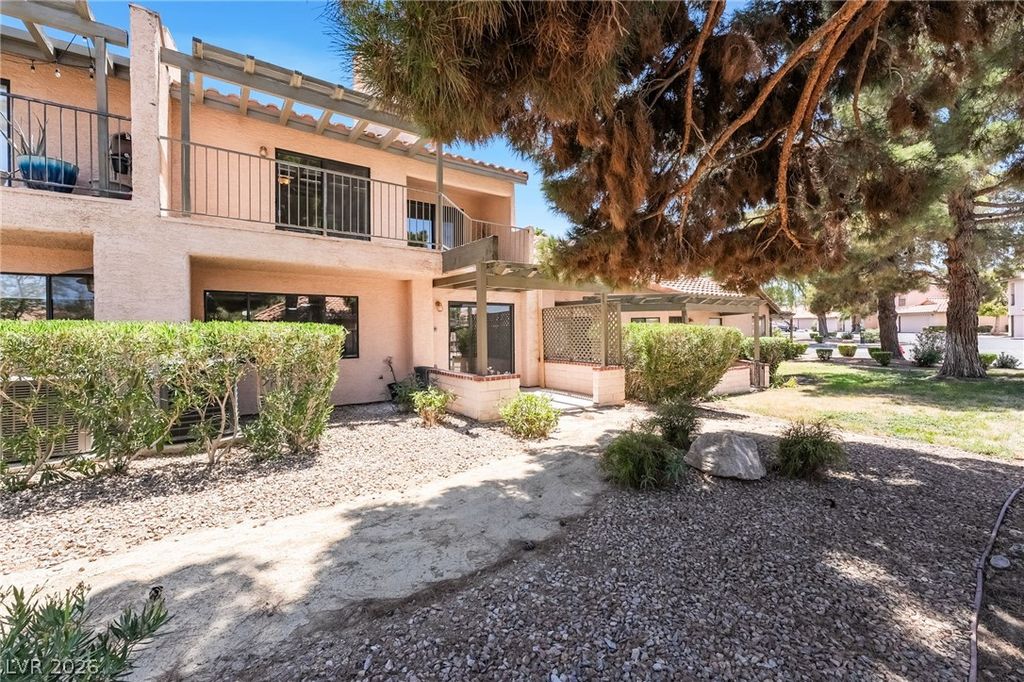 2716 Laguna Shores Lane, Las Vegas, NV 89121 — exterior