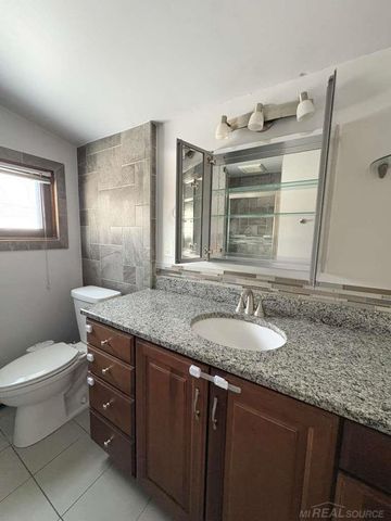 8729 KIDLEY Drive Drive, Sterling Heights, MI 48314