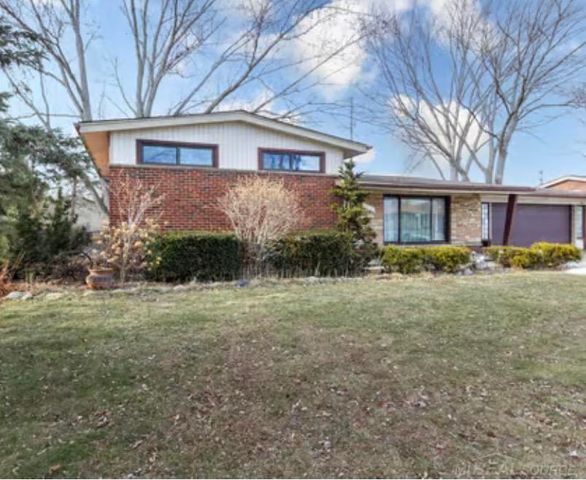 8729 KIDLEY Drive Drive, Sterling Heights, MI 48314