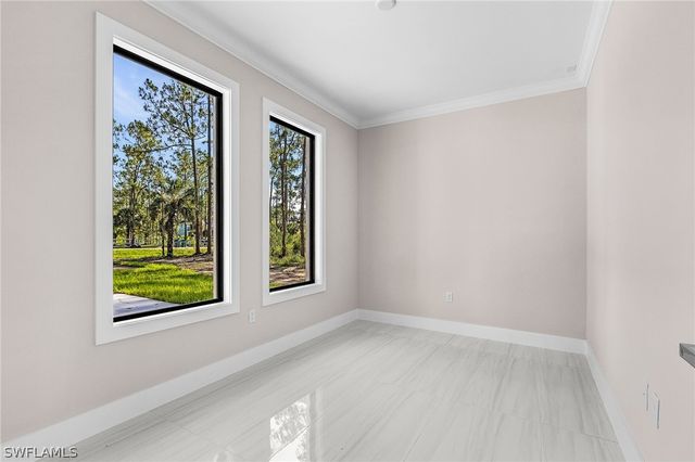 3043 28th AVE SE, Naples, FL 34117