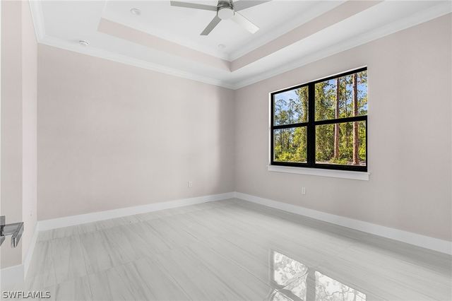 3043 28th AVE SE, Naples, FL 34117