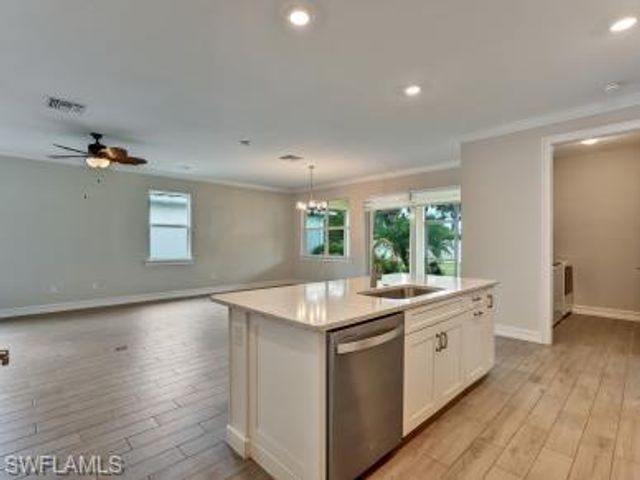259 Tamarindo LN, Naples, FL 34114