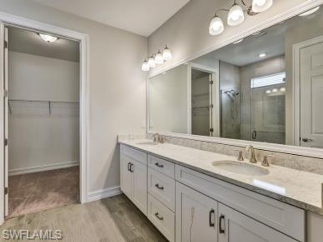 259 Tamarindo LN, Naples, FL 34114