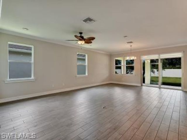 259 Tamarindo LN, Naples, FL 34114