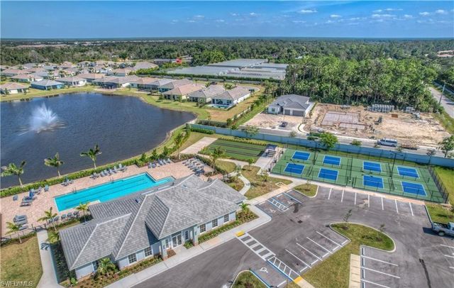 259 Tamarindo LN, Naples, FL 34114