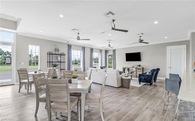 259 Tamarindo LN, Naples, FL 34114