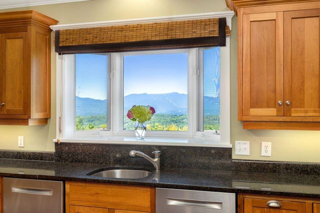 675 Putnam Forest Road, Stowe, VT 05672