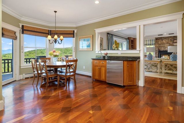 675 Putnam Forest Road, Stowe, VT 05672