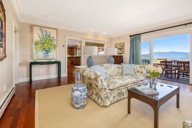 675 Putnam Forest Road, Stowe, VT 05672