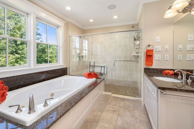 675 Putnam Forest Road, Stowe, VT 05672