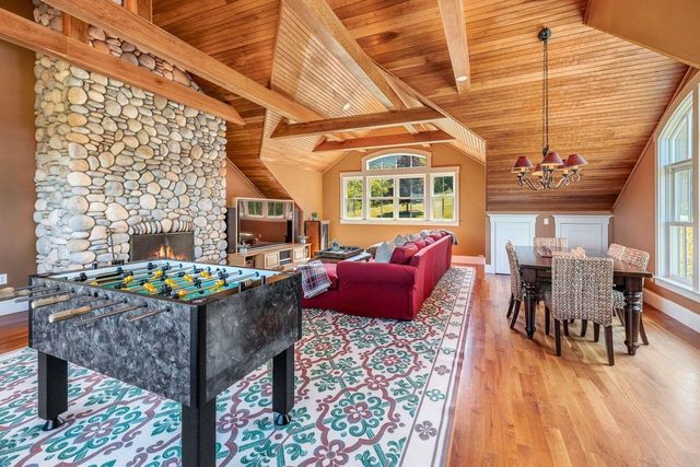 675 Putnam Forest Road, Stowe, VT 05672