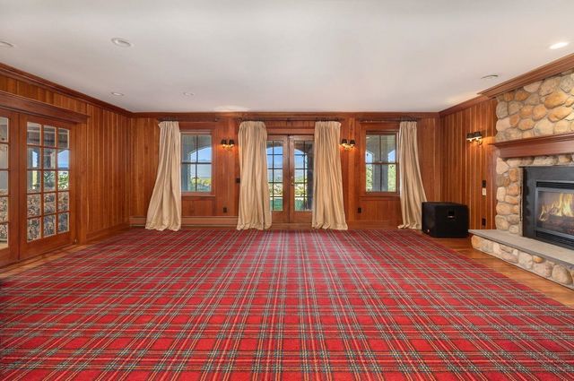 675 Putnam Forest Road, Stowe, VT 05672