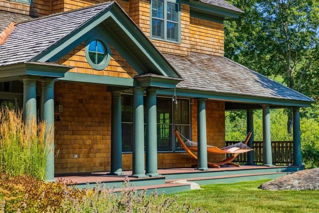 675 Putnam Forest Road, Stowe, VT 05672