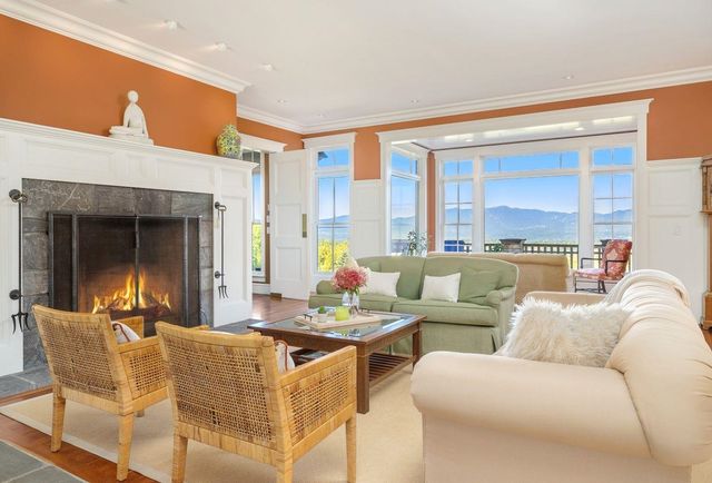 675 Putnam Forest Road, Stowe, VT 05672