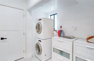 2525 Garfield St, Hollywood, FL 33020