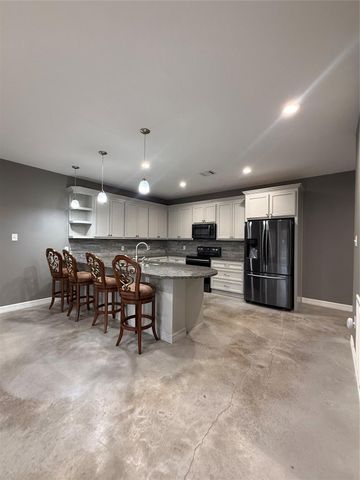 17980 Fm 2090 Road, Conroe, TX 77306