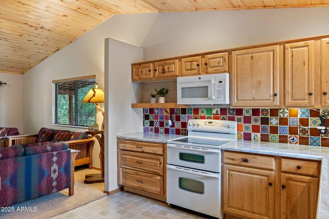 2344 S BUFFALO Loop S, Overgaard, AZ 85933