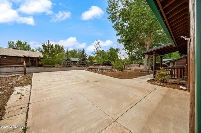 2344 S BUFFALO Loop S, Overgaard, AZ 85933