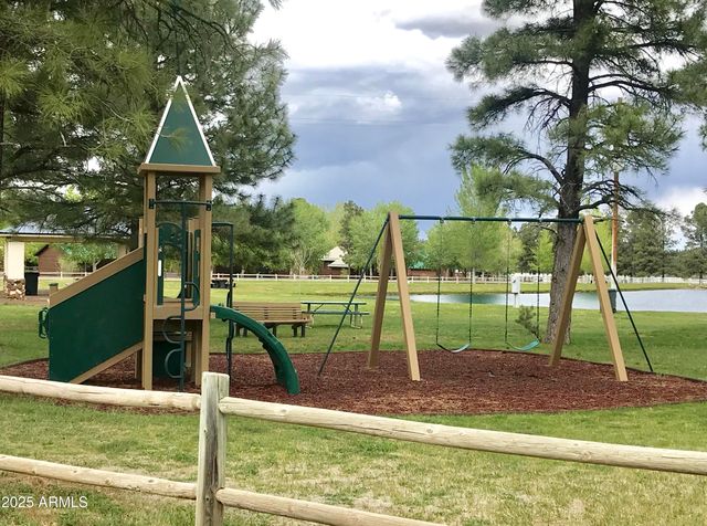 2344 S BUFFALO Loop S, Overgaard, AZ 85933