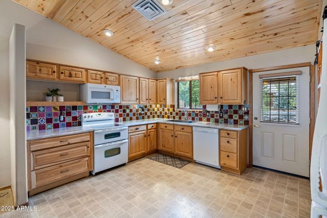 2344 S BUFFALO Loop S, Overgaard, AZ 85933