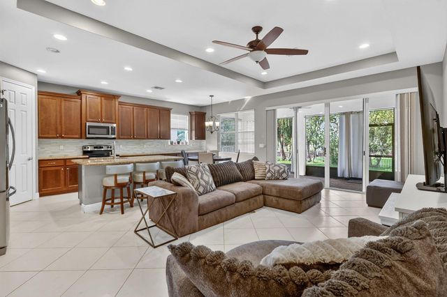 11741 SW Bennington Circle, Port St. Lucie, FL 34987