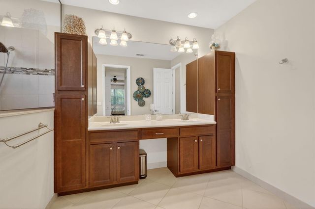 11741 SW Bennington Circle, Port St. Lucie, FL 34987