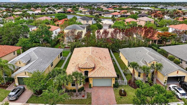11741 SW Bennington Circle, Port St. Lucie, FL 34987