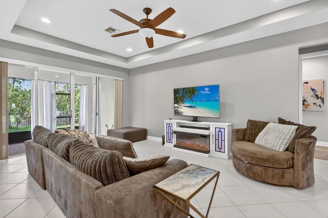 11741 SW Bennington Circle, Port St. Lucie, FL 34987