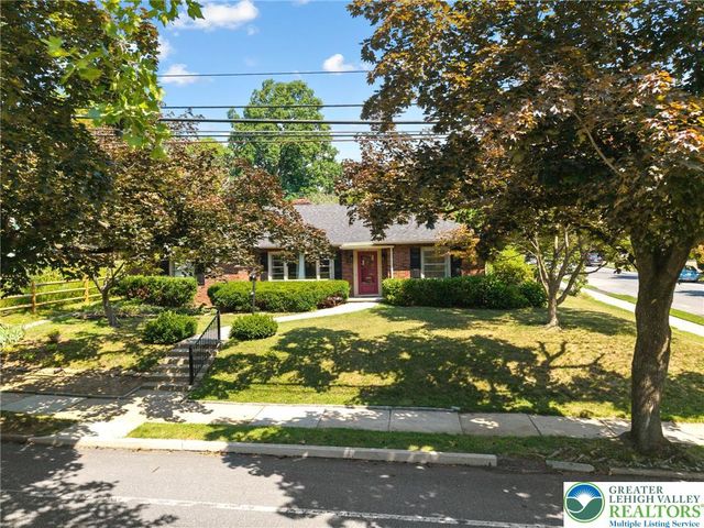 2705 Chew Street, Allentown City, PA 18104