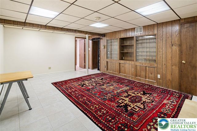 2705 Chew Street, Allentown City, PA 18104