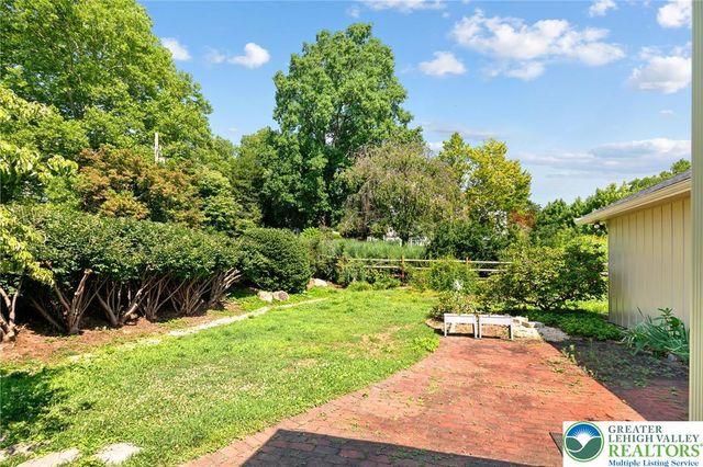 2705 Chew Street, Allentown City, PA 18104