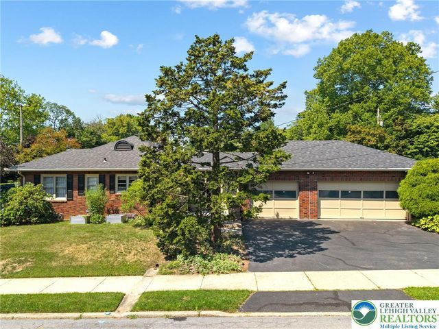 2705 Chew Street, Allentown City, PA 18104