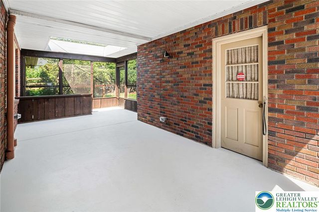 2705 Chew Street, Allentown City, PA 18104