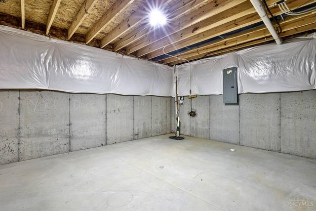 382 Brier Creek Drive, Miami Twp, OH 45140