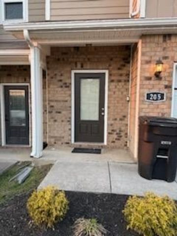 205 Nixon Way, La Vergne, TN 37086