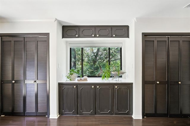 402 Seawind ST, Lakeway, TX 78734