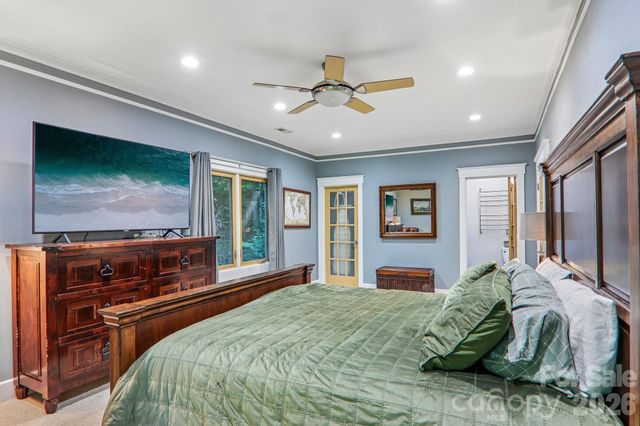 10 Cedar Drive, Mills River, NC 28759