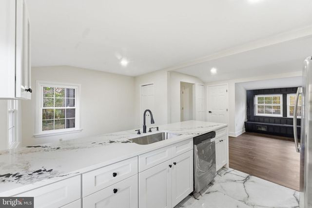 10006 S GRANT AVE, Manassas, VA 20110