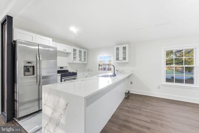 10006 S GRANT AVE, Manassas, VA 20110