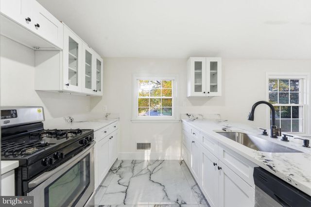 10006 S GRANT AVE, Manassas, VA 20110