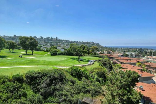 1001 Genter Street 6j, La Jolla, CA 92037