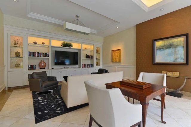 1001 Genter Street 6j, La Jolla, CA 92037