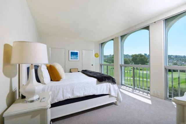 1001 Genter Street 6j, La Jolla, CA 92037