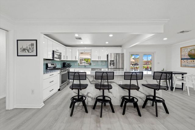 421 SW 18th Street, Pompano Beach, FL 33060