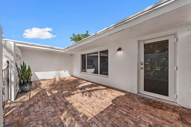 421 SW 18th Street, Pompano Beach, FL 33060