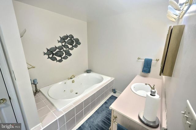 355 SACHS RD, Gettysburg, PA 17325